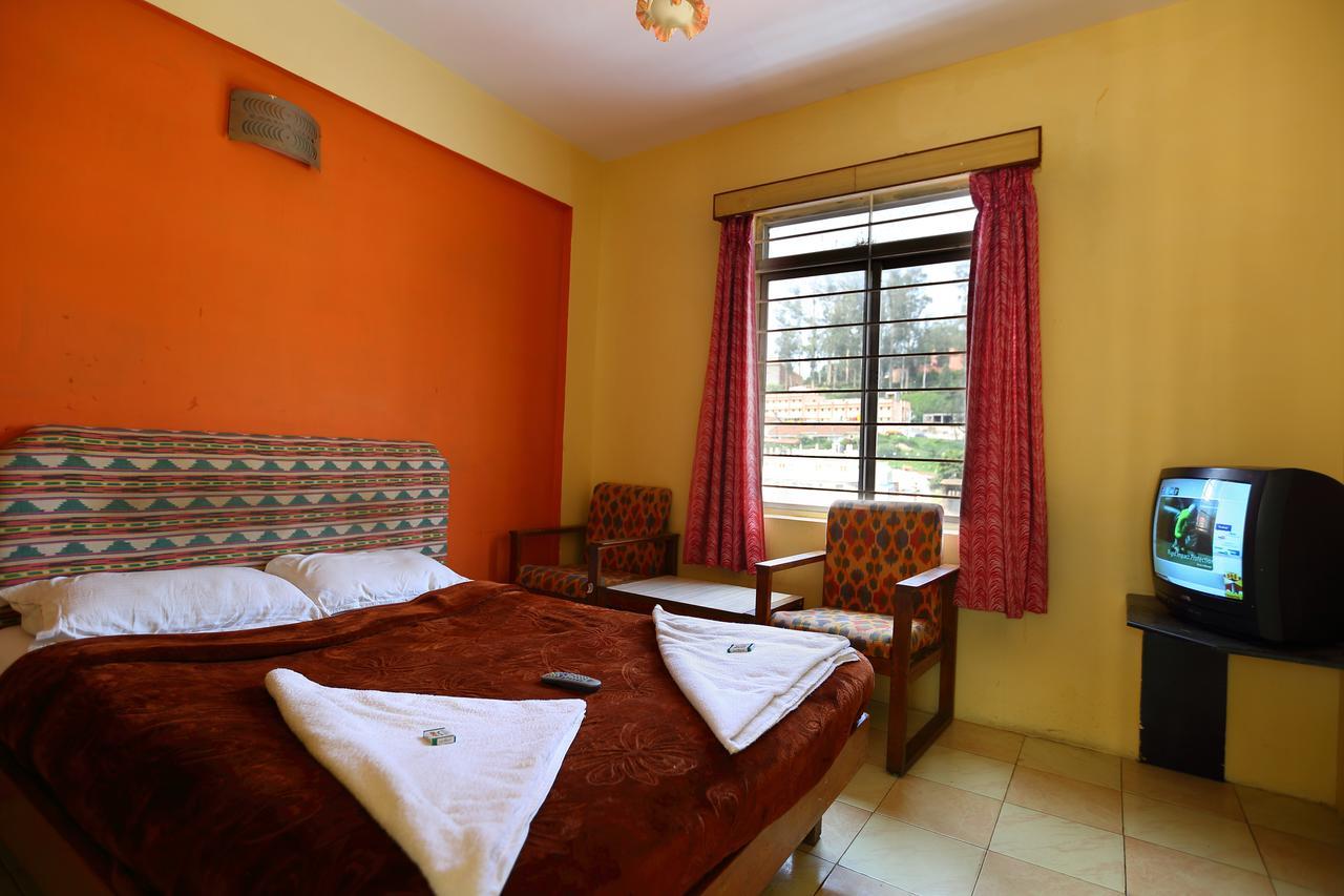 Hotel Charring Cross Ooty Exterior foto